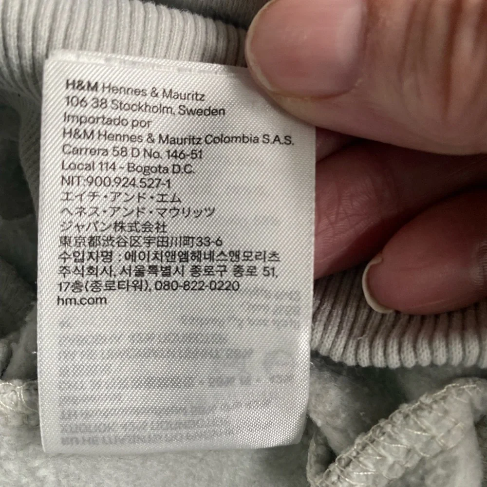 H&M Sage Green Malibu Graphic Sweatshirt Small - Picture 8 of 12